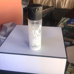 MAC prep and prime fix matte